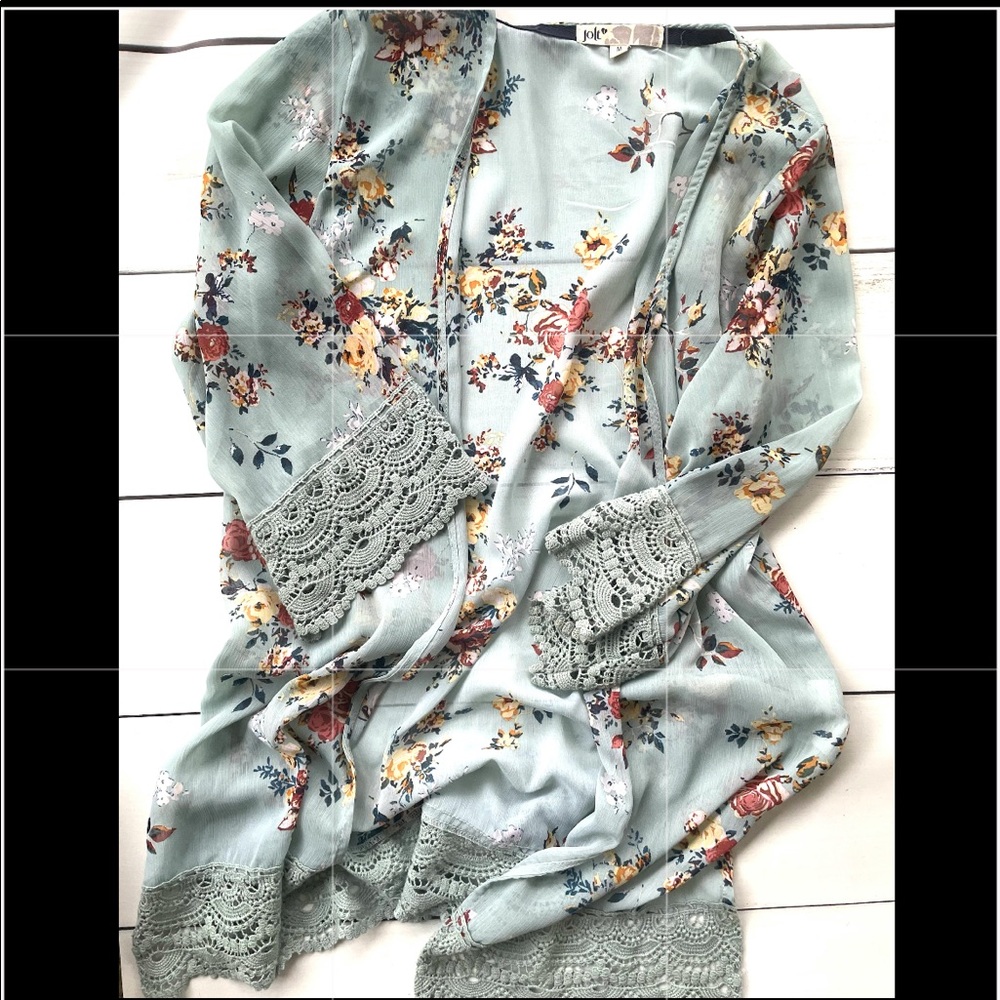 Jolt Shear Kimono